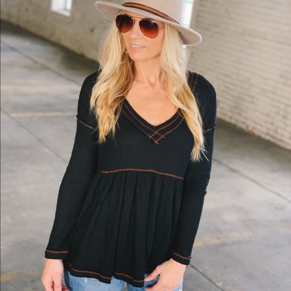 NEVER TOO LATE WAFFLE KNIT SWEATER TOP- BLACK - Picture 4 of 11